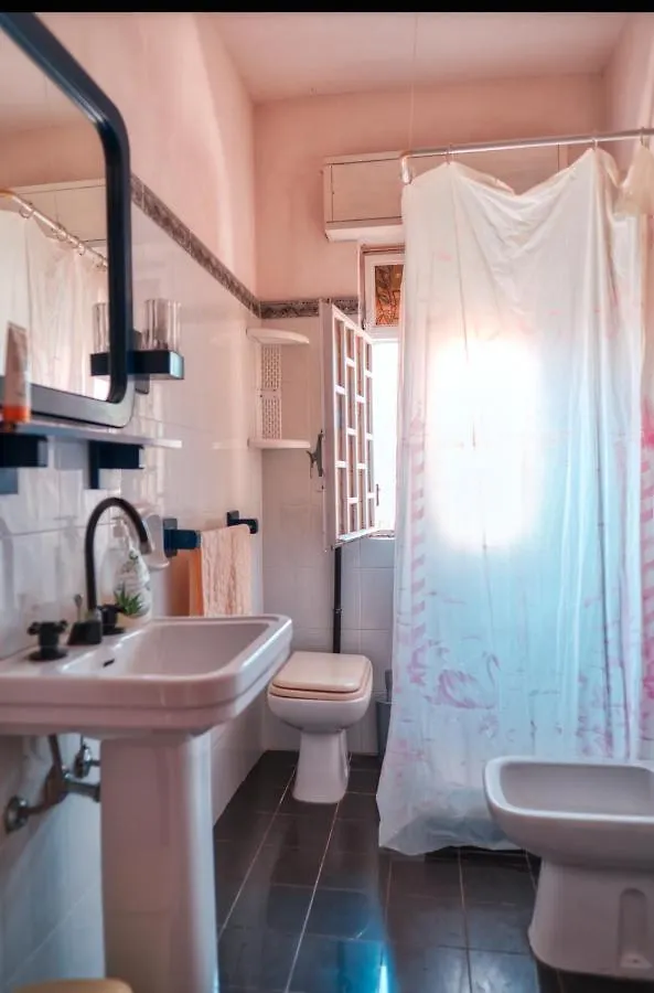 Casa Vacanza Rilassante Con Giardino Esotico Santa Maria Del Focallo 0*,  Italy