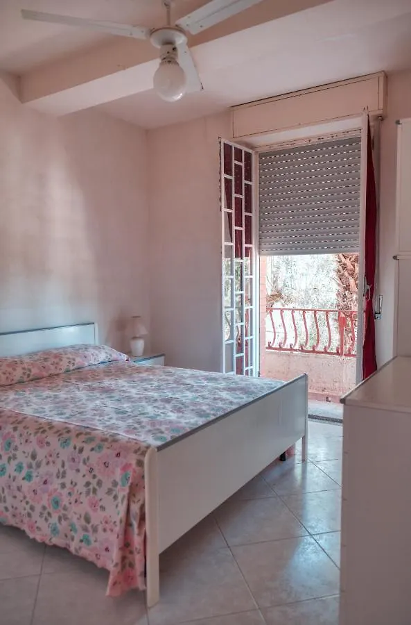 Casa Vacanza Rilassante Con Giardino Esotico Santa Maria Del Focallo